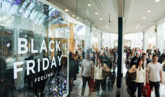2019年11月29日，美国普鲁士王市，购物中心正在进行黑色星期五促销。