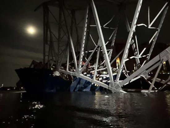 马士基欧股跌超5%，公司租赁货轮撞塌巴尔的摩大桥，或影响周边港口航运