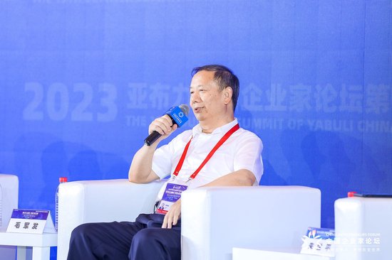 深圳大学校长：不指望每个学生都成为马化腾、孟晚舟，但一定要是对社会有用的人