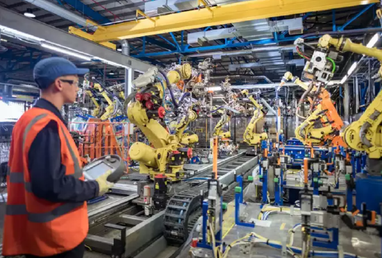 应对劳动力短缺，美国一季度机器人订单飙升40%