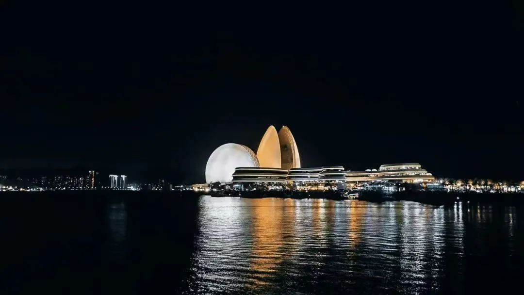 珠海日月贝海上歌剧院。（图/pexels）