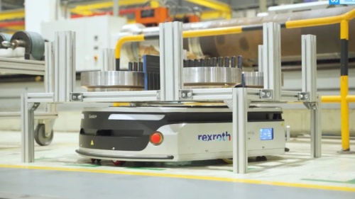 ▲ 极智嘉MP1000R机器人在博世力士乐常州工厂运行