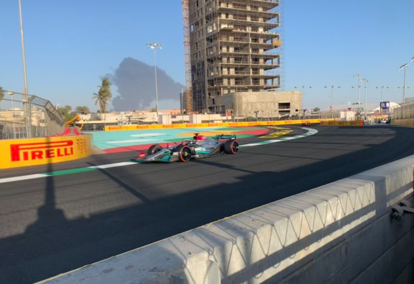 沙特阿美设施再度遇袭F1赛事现场望见浓烟 油价止跌跳涨
