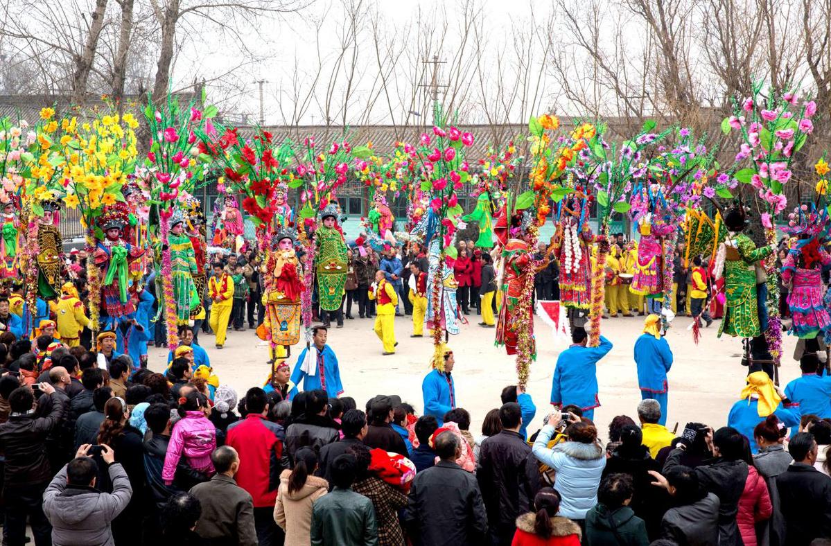 峨口挠阁是代县春节期间最流行、最火爆、最受群众喜爱的文娱活动。代县县委宣传部供图