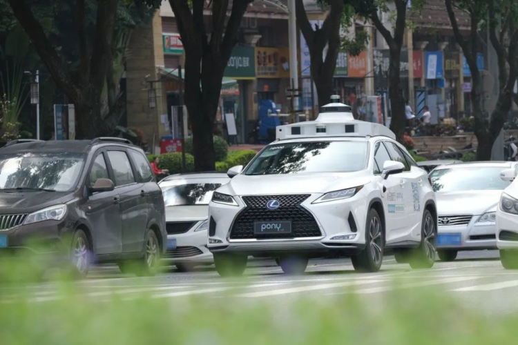 【数码晚报】小马智行成为国内首个获得出租车经营许可的自动驾驶公司