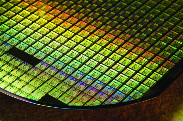 高塔半导体批准 Intel 354亿元买下全球第七大芯片代工厂
