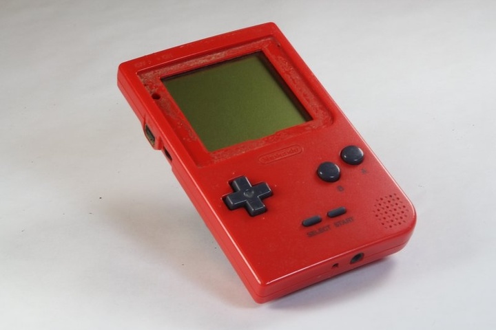 ▲Game Boy Pocket，图片来自：iFixit