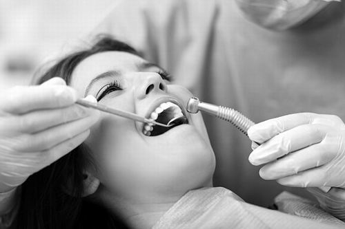 根管治疗后牙齿可“存活”11.1年