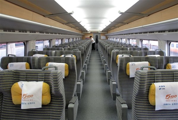 长三角铁路“双节”运输启动！首日预计发送旅客超250万人