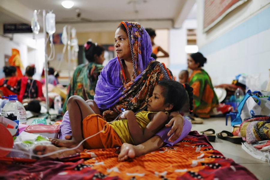 当地时间2023年7月5日，孟加拉国达卡，登革热病例数大增，医院内人满为患。