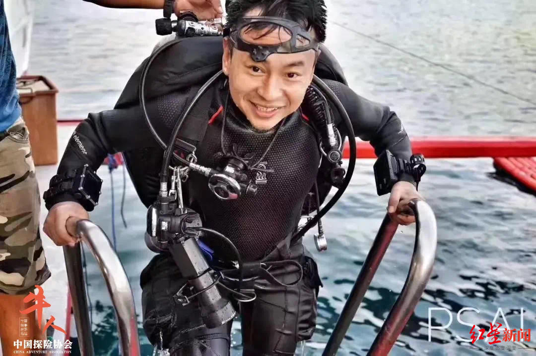 ​潜水员韩颋失联已超60小时 今日过生，家属在事发地送上蛋糕：去你想去的地方
