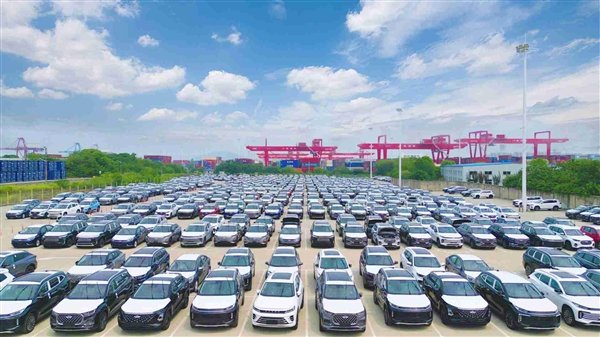 欧盟启动中国电动车反补贴调查 德国：德国车会最先在中国受冲击