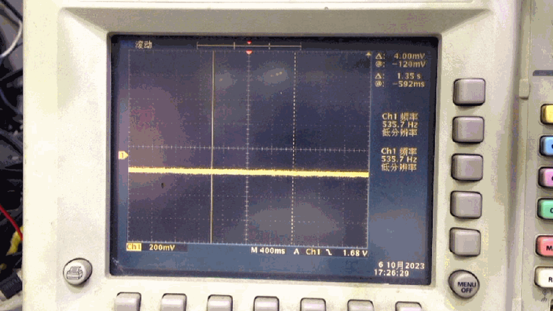图1.4.1 C3上的电压波形