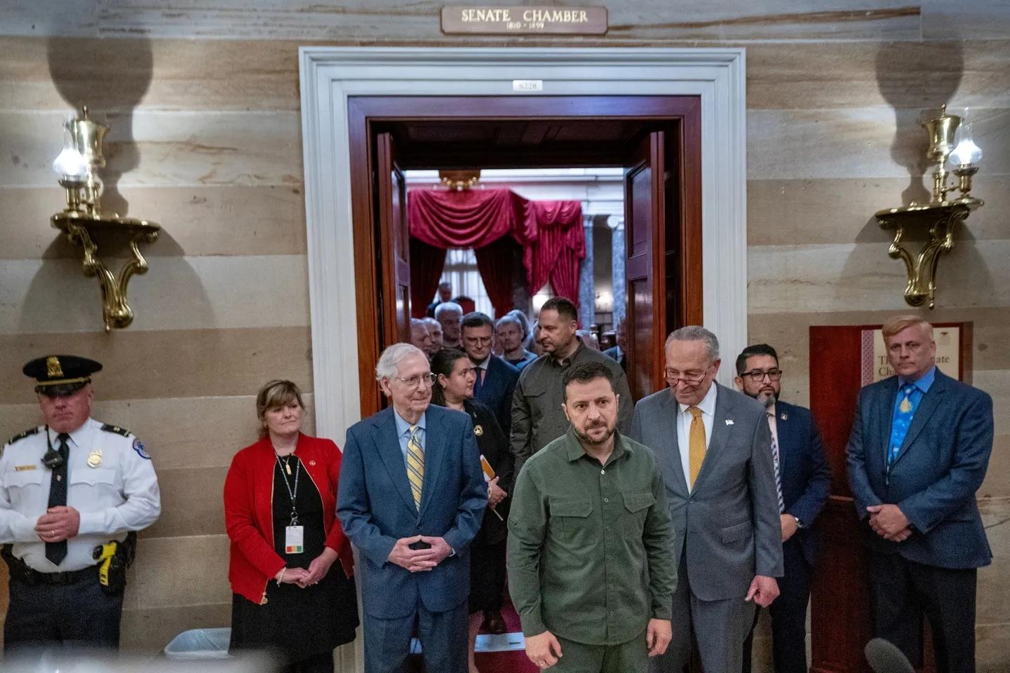 ▲9月21日，泽连斯基在美国国会大厦与美国参议员举行了一次“有争议的会议”