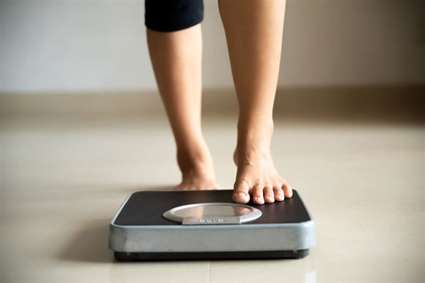 140斤女生减肥1年反胖50斤 医生：方法不当会导致反弹