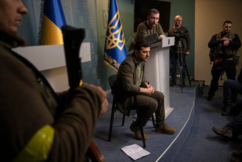▲2022年3月，乌克兰总统泽连斯基在基辅举行的新闻发布会上