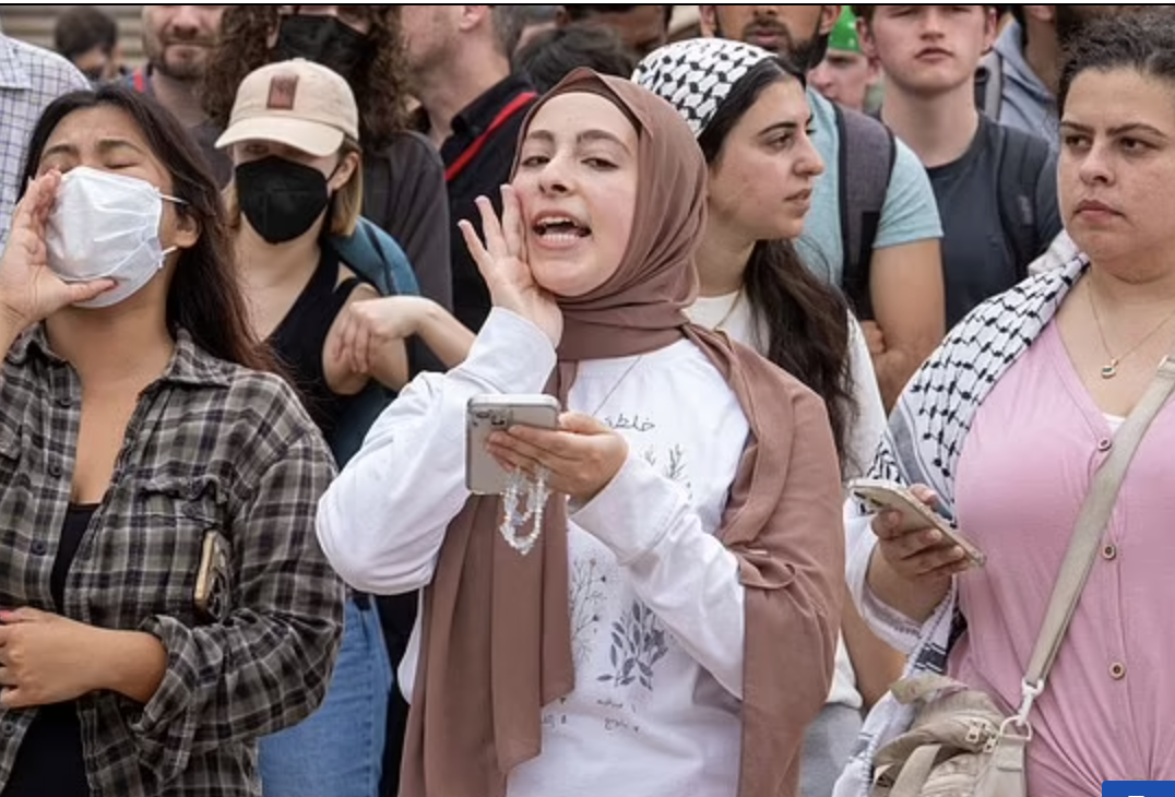 ▲美国多所高校校园大规模声援巴勒斯坦的学生抗议行动连日来持续发酵