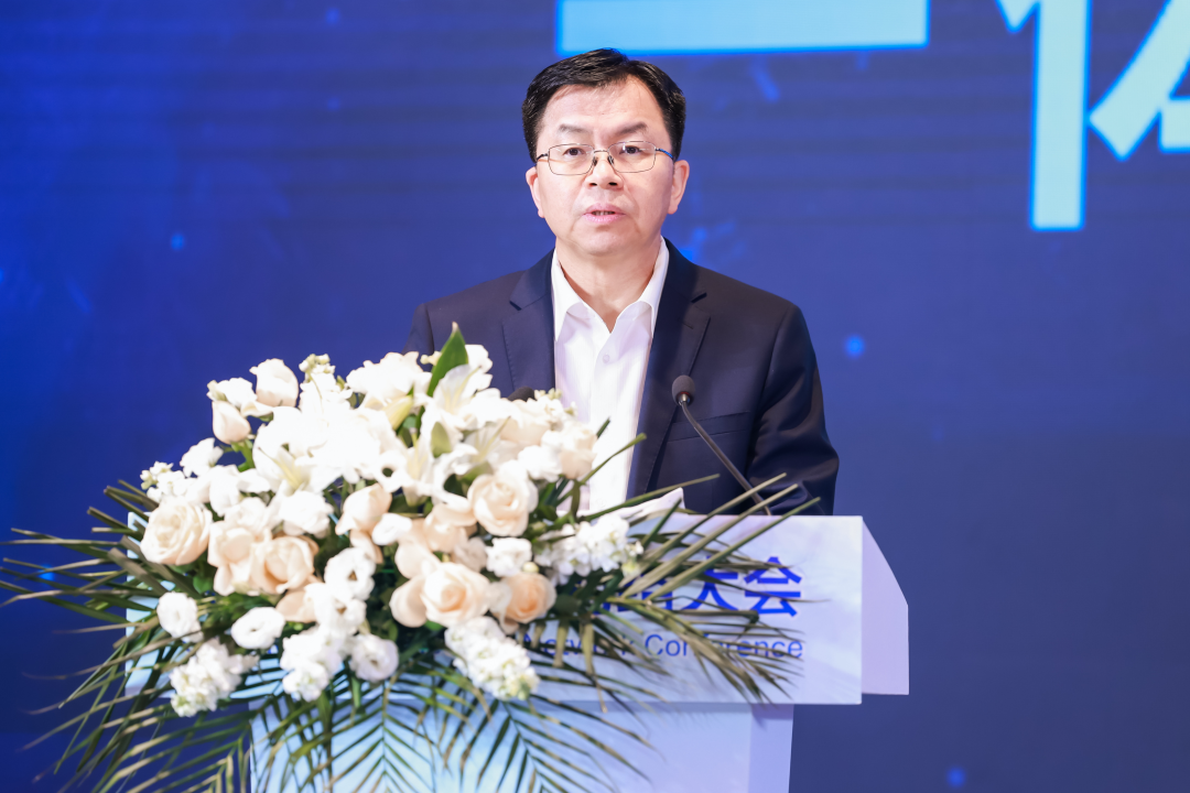 中国移动投产首批12个智算中心节点，算力规模达11EFLOPS