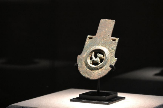 南充市博物馆今日正式开馆：馆藏16件一级文物 周虎纹铜钺距今约4000年