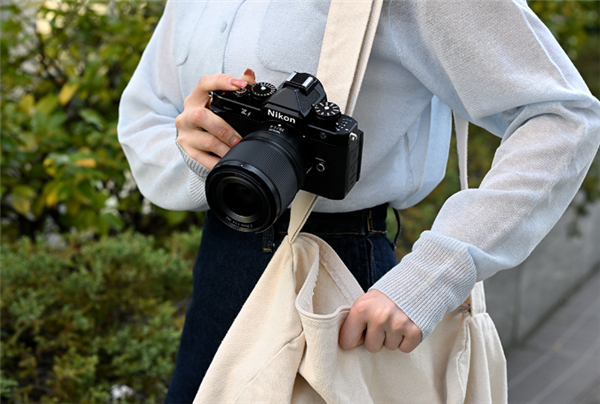 4999元太香了！尼康发布尼克尔Z 35mm f/1.4广角定焦镜头