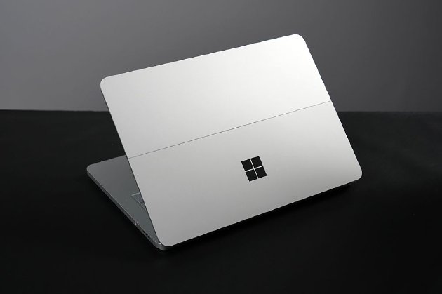微软 Surface Laptop Studio 2体验：性能接口升级，多模形态依旧